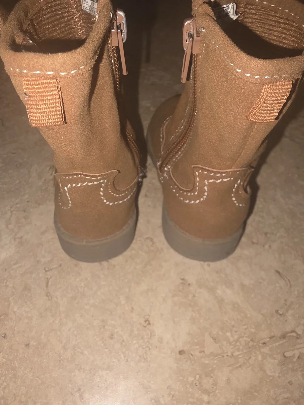 Girls Brown Western Cowboy Boots w/ Heart Detail & Side Zippers | Size 5 Medium